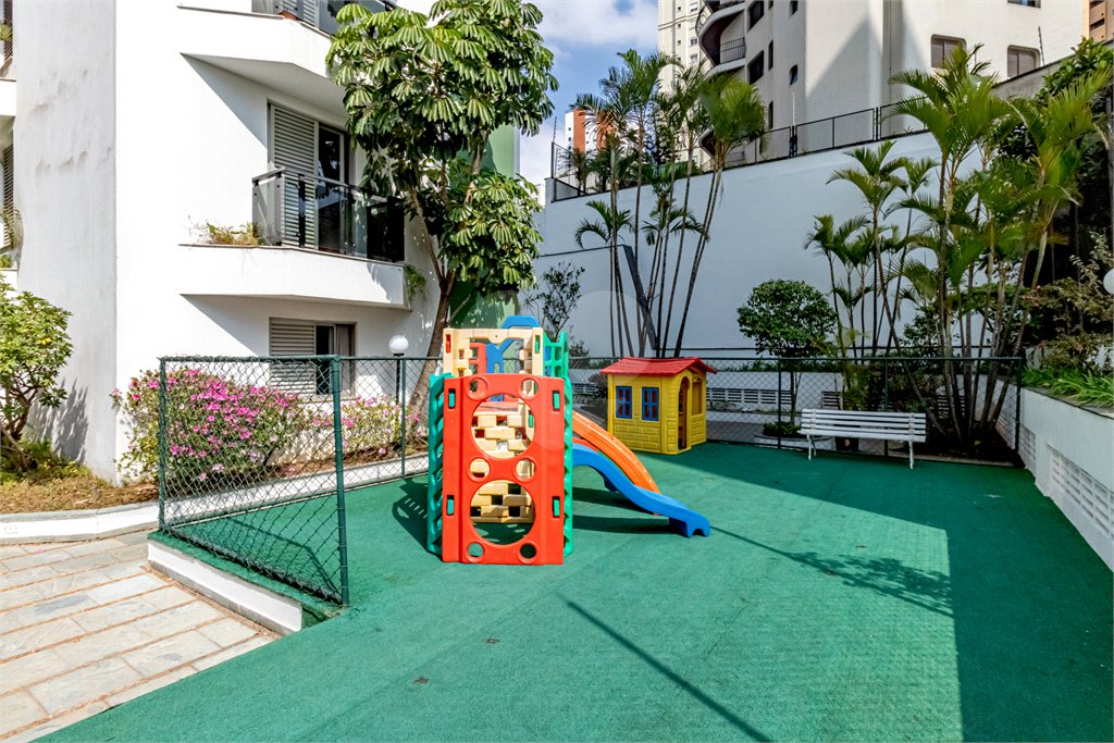 Apartamento à venda com 4 quartos, sendo 2 suítes, em Perdizes, São Paulo, SP