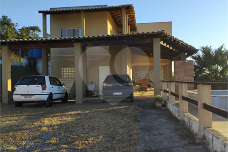 Chácara à venda com 3 quartos, sendo 1 suíte,  em Botujuru, Mogi das Cruzes, SP
