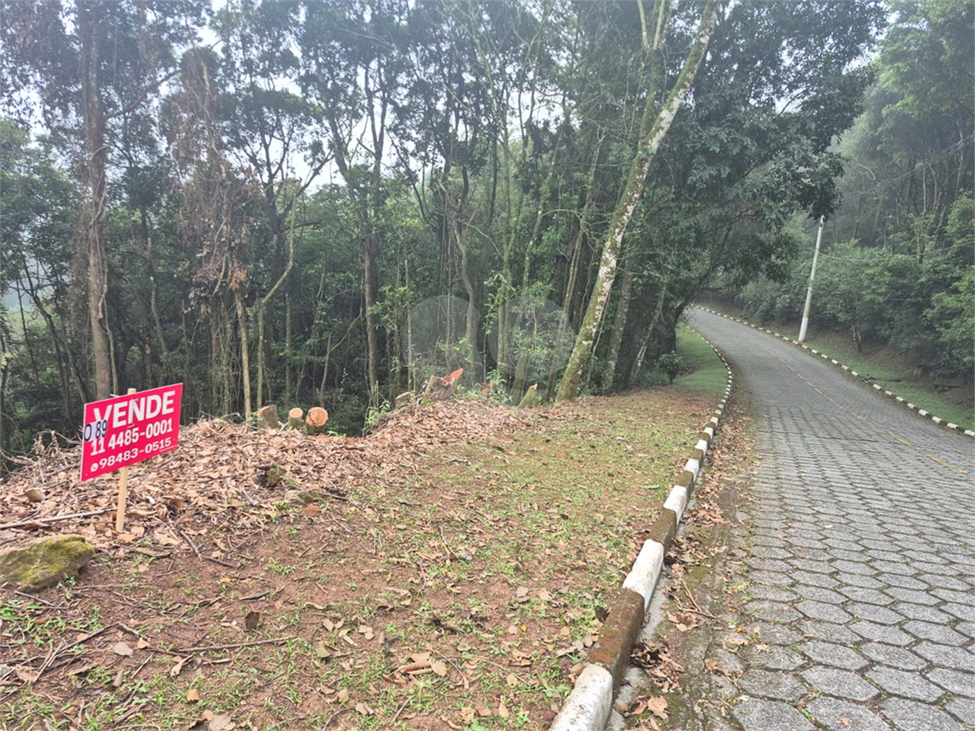 Terreno à venda no condomínio Parque Imperial da Cantareira, Mairiporã - SP