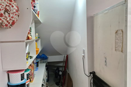 Casa à venda com 2 quartos no condomínio Residencial Cristal Lll, Mogi das Cruzes - SP