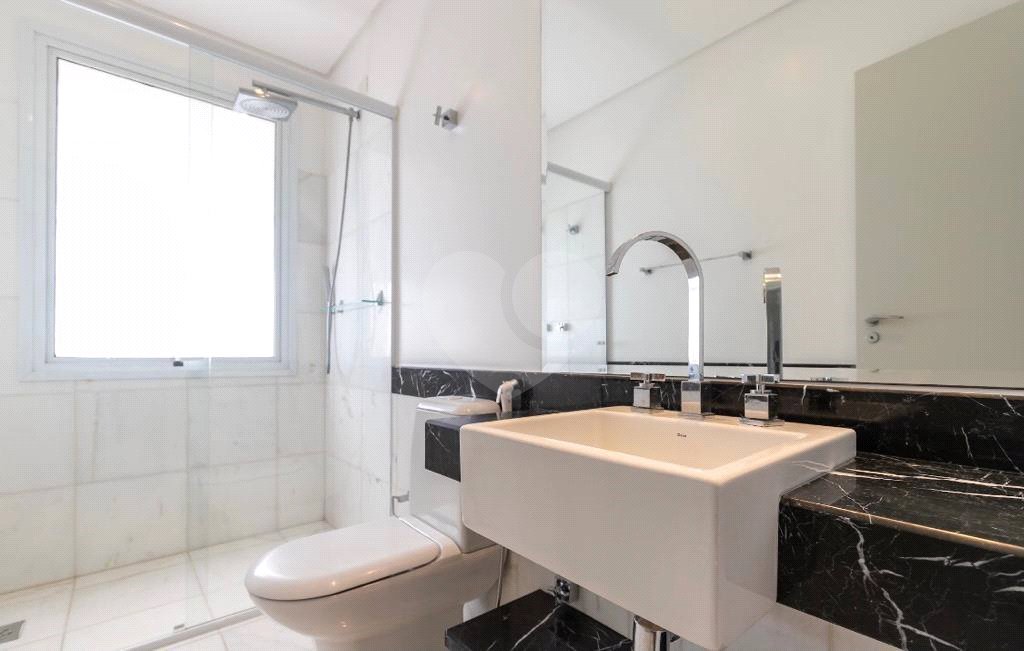 Casa à venda com 4 suítes no condomínio Vila Alba, São Paulo - SP