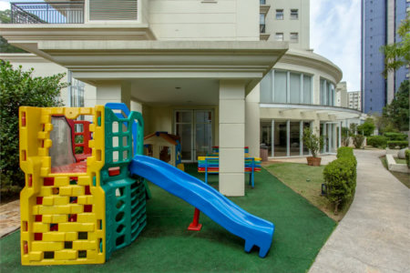 Apartamento à venda com 4 suítes em Vila Suzana, São Paulo, SP