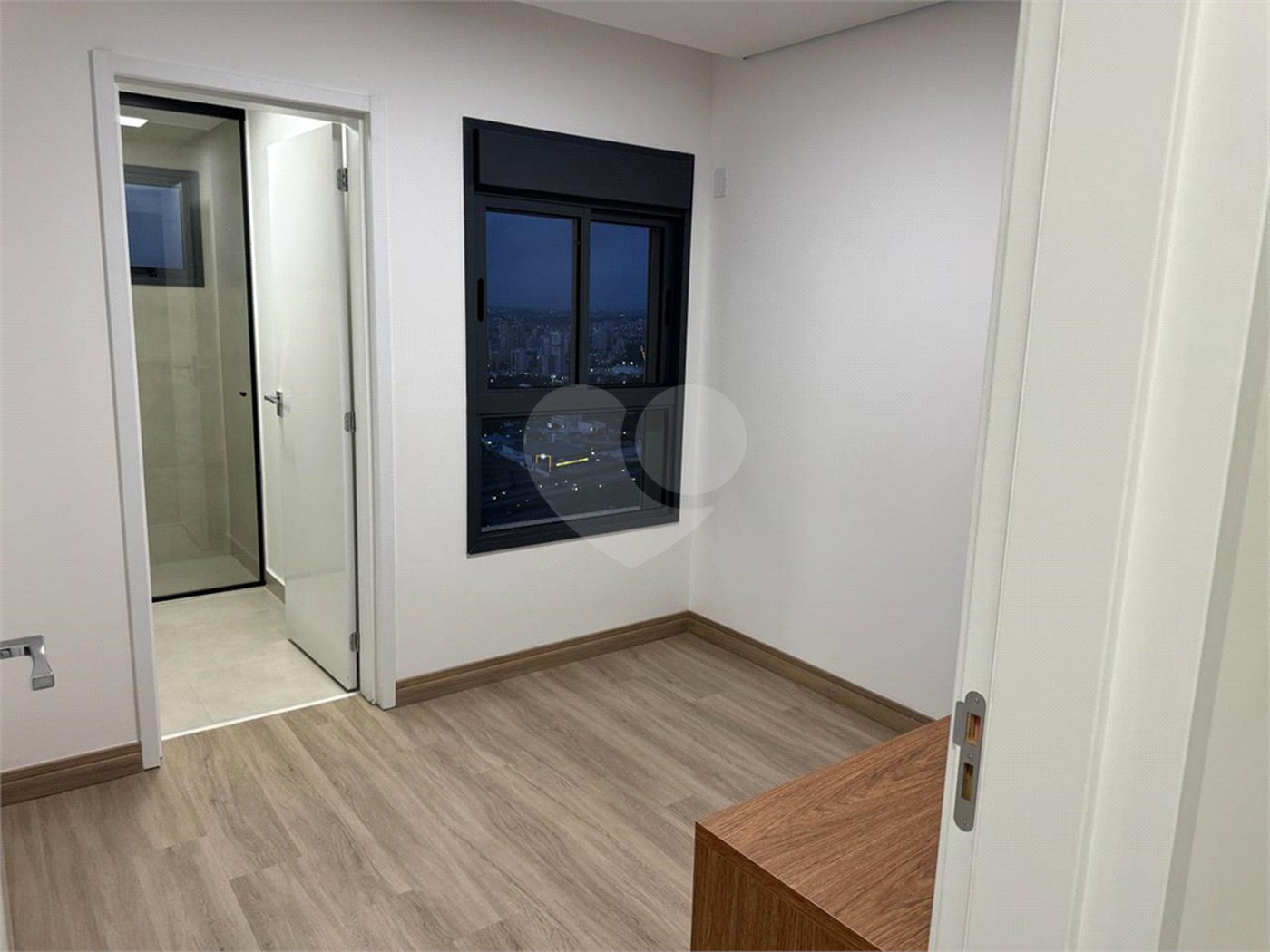 Apartamento à venda com 3 suítes em Parque Campolim, Sorocaba, SP
