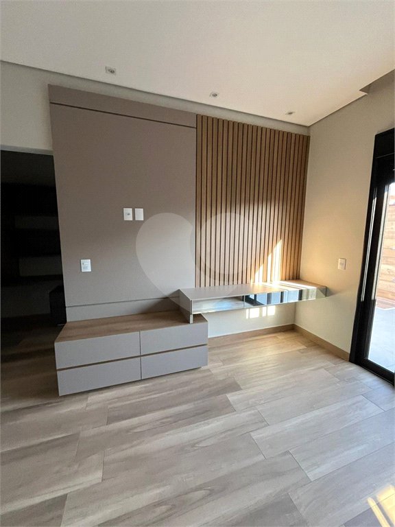 Casa à venda com 3 quartos, sendo 1 suíte,  no condomínio Park Gran Reserve, Indaiatuba - SP