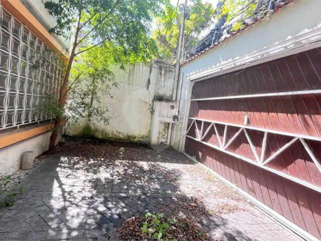 Casa à venda com 3 quartos, sendo 1 suíte,  em Brooklin, São Paulo, SP
