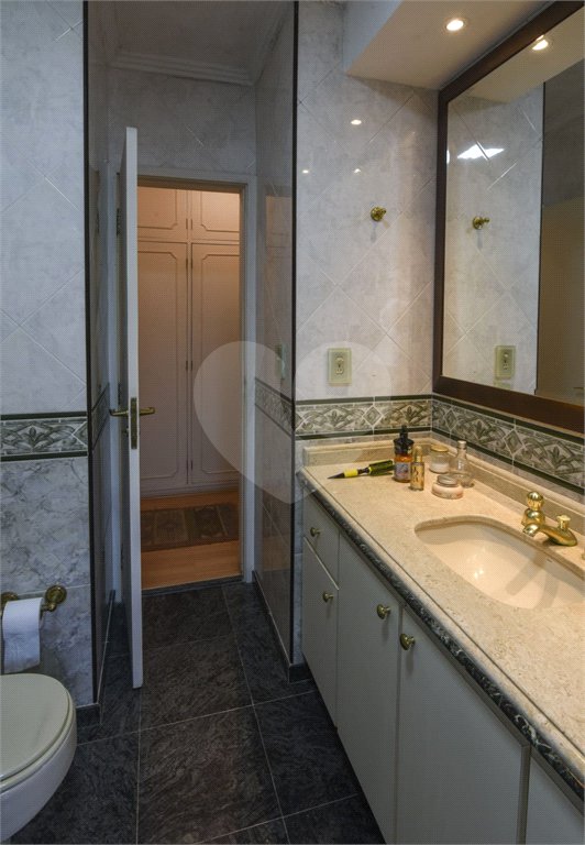 Apartamento à venda com 3 quartos, sendo 1 suíte, em Jardim Paulista, São Paulo, SP