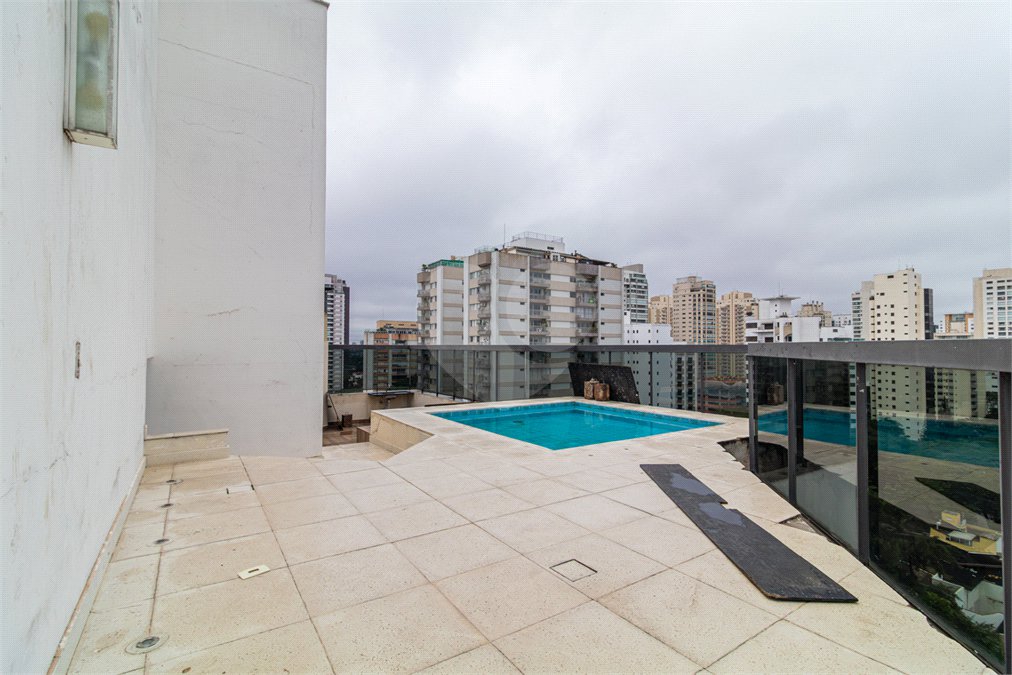 Duplex à venda com 4 quartos, sendo 3 suítes, em Campo Belo, São Paulo, SP