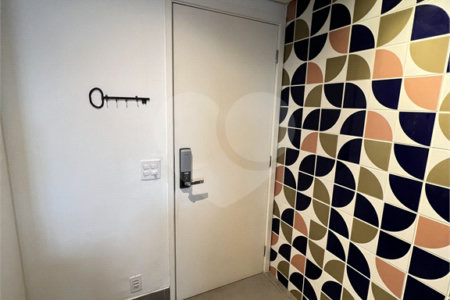 Apartamento à venda com 1 quarto em Santo Amaro, São Paulo, SP
