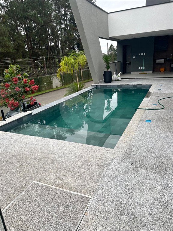 Terreno à venda com 4 suítes no condomínio Granja Anita, Mogi das Cruzes - SP