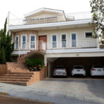 Casa à venda com 4 quartos, sendo 2 suítes, no condomínio Residencial Villa dos Inglezes, Sorocaba - SP