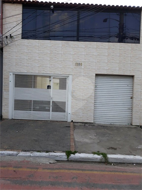 Sobrado à venda com 4 quartos, sendo 2 suítes, em Parque Edu Chaves, São Paulo, SP