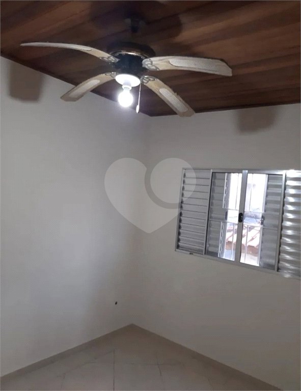 Sobrado à venda com 2 quartos em Km 18, Osasco, SP