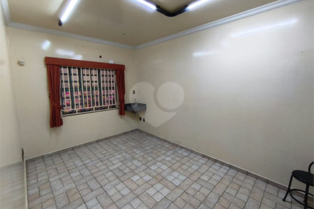 Casa à venda ou para alugar com 1 suíte, no Centro, Itapetininga, SP