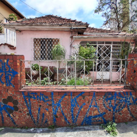 Casa à venda com 3 quartos, sendo 1 suíte, em Vila Vitório Mazzei, São Paulo, SP