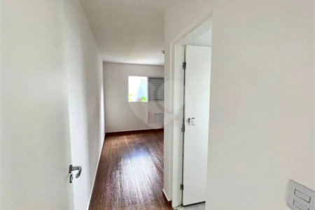 Sobrado à venda com 3 suítes em Jardim dos Pinheiros, Atibaia, SP