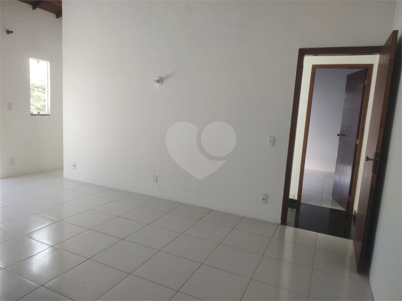 Casa à venda com 3 quartos, sendo 2 suítes,  em Rasa, Armação dos Búzios, RJ