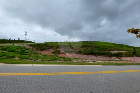 Terreno à venda em Loteamento Terras Alpha São José dos Campos, São José dos Campos, SP