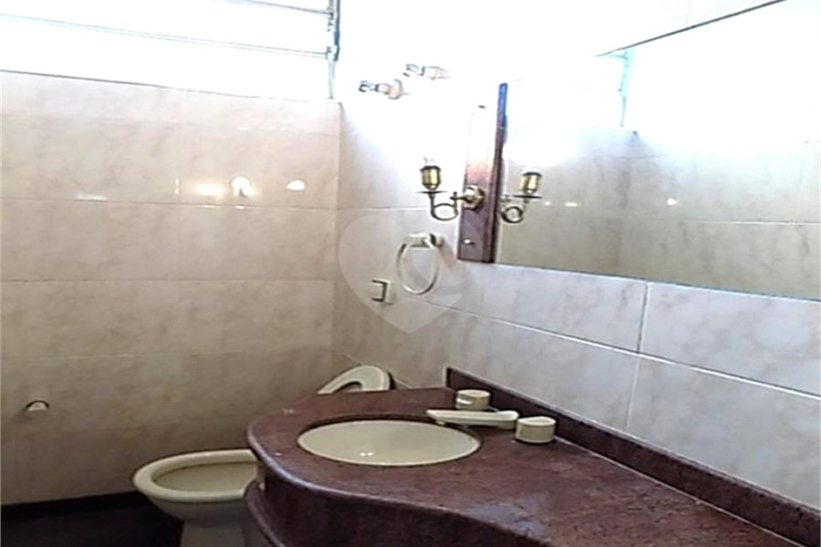 Sobrado à venda com 4 quartos, sendo 1 suíte,  em Pinheiros, São Paulo, SP