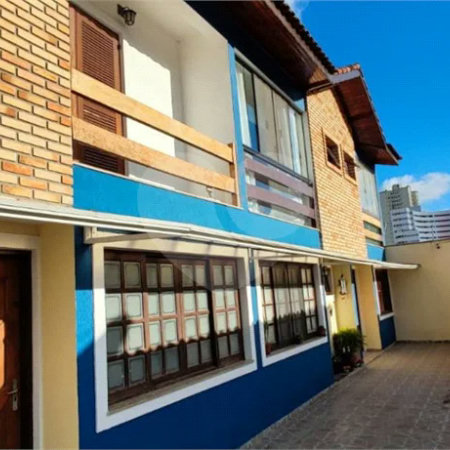 Casa à venda com 3 quartos, sendo 1 suíte, no condomínio Residencial Gabriela, São Paulo - SP