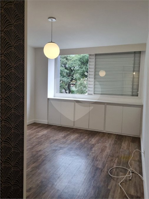 Apartamento à venda com 3 quartos, sendo 1 suíte, em Jardim América, São Paulo, SP
