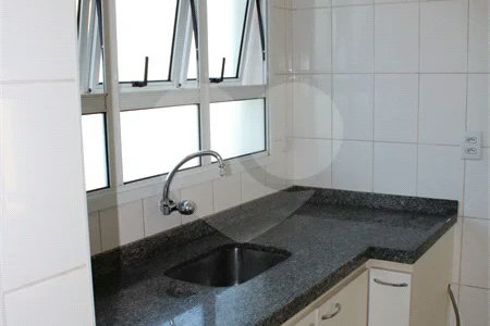 Apartamento à venda com 2 quartos, sendo 1 suíte, no Centro, Vinhedo, SP