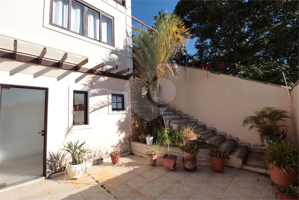 Casa à venda com 4 quartos, sendo 1 suíte, em Jardim Villaça, São Roque, SP