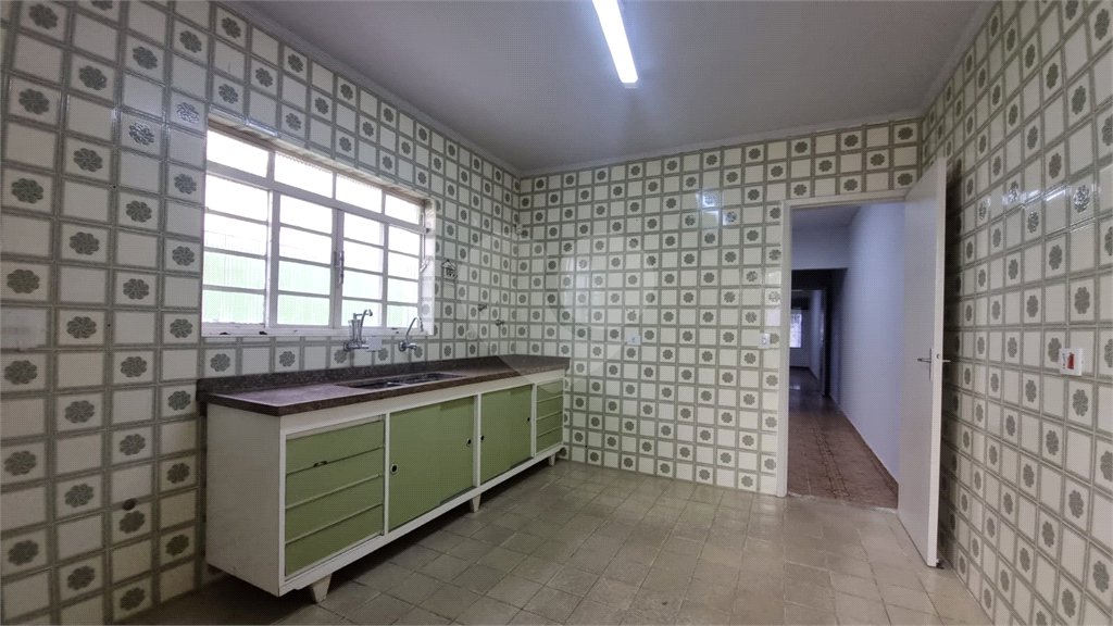 Sobrado para alugar com 3 quartos, sendo 1 suíte,  em Vila Alexandria, São Paulo, SP