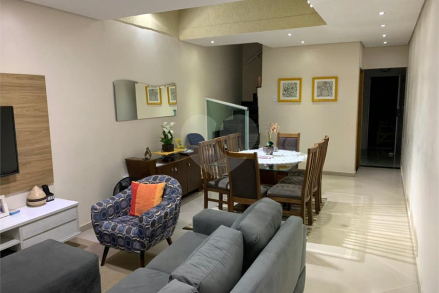 Sobrado à venda com 3 quartos, sendo 1 suíte, em Jardim Aricanduva, São Paulo, SP