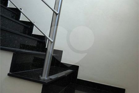 Casa à venda com 3 quartos, sendo 1 suíte, em Jardim Santa Clara, Guarulhos, SP