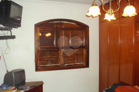 Sobrado à venda com 3 quartos, sendo 2 suítes, em Vila Mazzei, São Paulo, SP