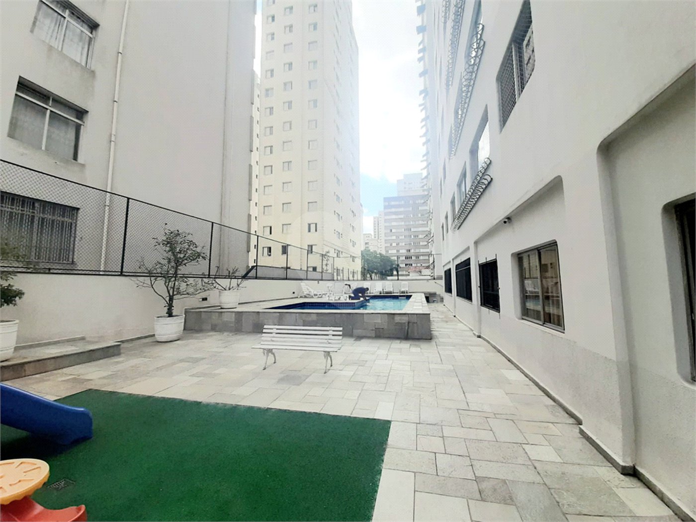 Apartamento à venda com 3 quartos em Moema, São Paulo, SP