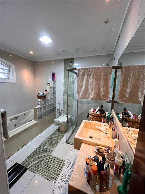 Sobrado à venda com 4 quartos, sendo 1 suíte, em Planalto Paulista, São Paulo, SP