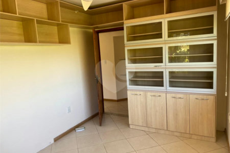 Casa à venda com 4 quartos, sendo 2 suítes, em Ubatiba, Maricá, RJ