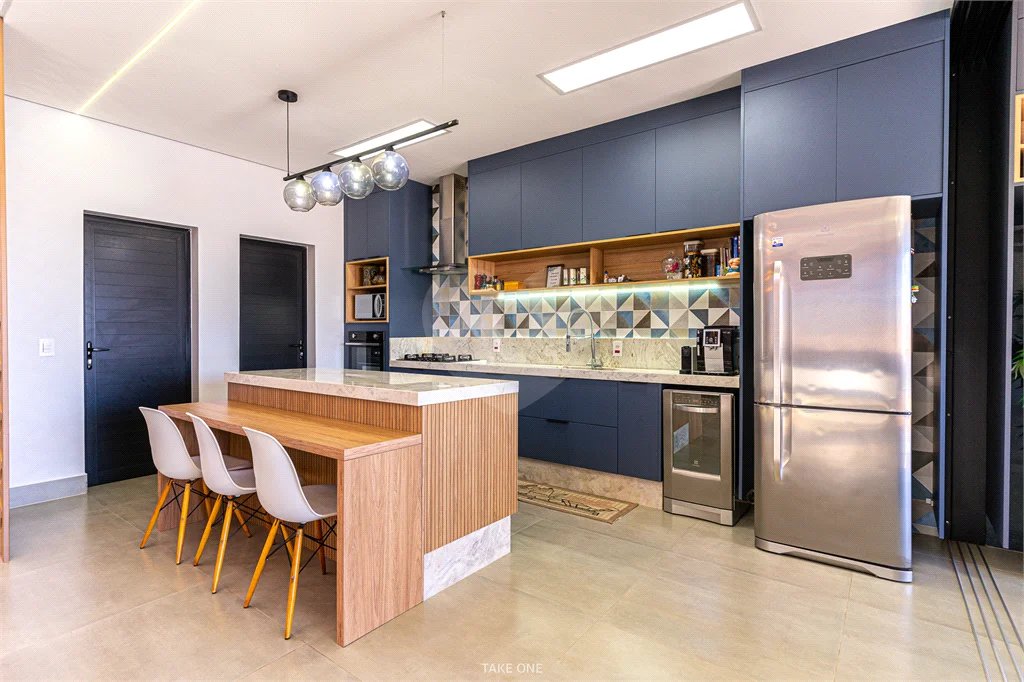 Casa à venda com 4 suítes no condomínio Residencial dos Lagos, Itupeva - SP