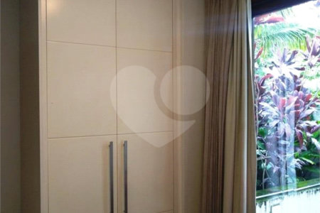 Casa à venda com 4 quartos, sendo 3 suítes, em Vila Tramontano, São Paulo, SP