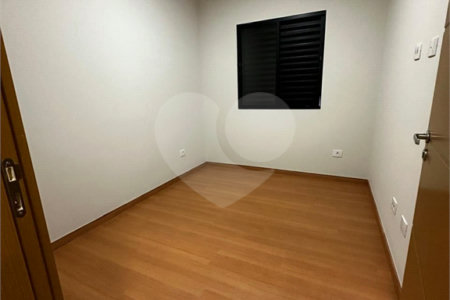 Casa Térrea à venda com 3 quartos, sendo 1 suíte, em Residencial Jardins da Catalunha, Atibaia, SP