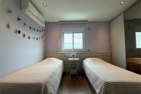 Apartamento à venda com 3 suítes em Santa Teresinha, São Paulo, SP
