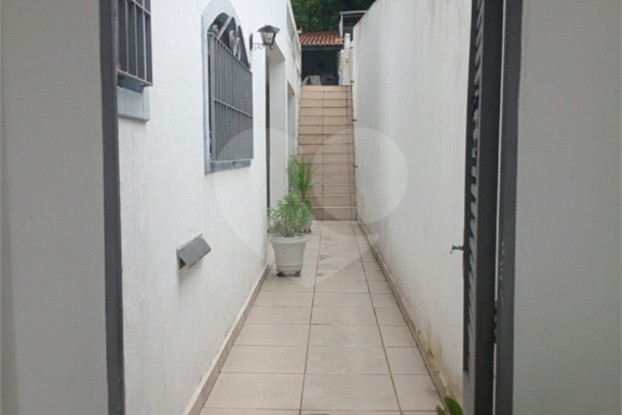 Sobrado à venda com 3 quartos, sendo 1 suíte,  em Tremembé, São Paulo, SP