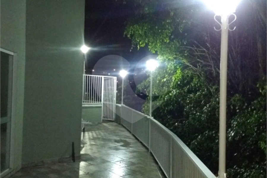 Casa à venda com 5 quartos, sendo 4 suítes, no condomínio Village St. Louis, São Paulo - SP
