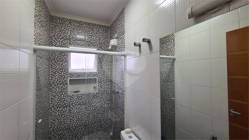Sobrado à venda com 4 quartos, sendo 2 suítes, em Santa Teresinha, São Paulo, SP