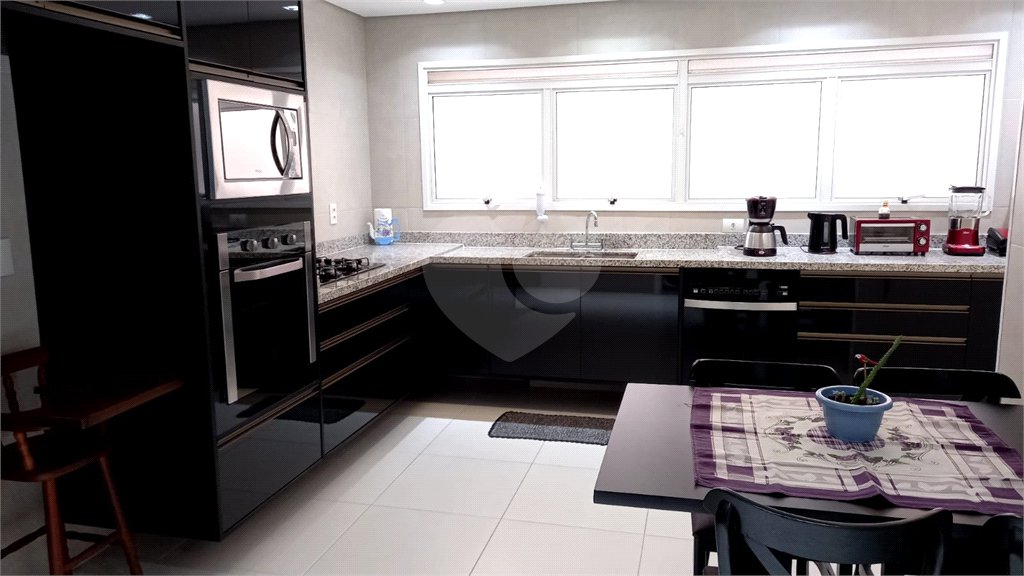 Apartamento à venda com 4 suítes em Vila Suzana, São Paulo, SP