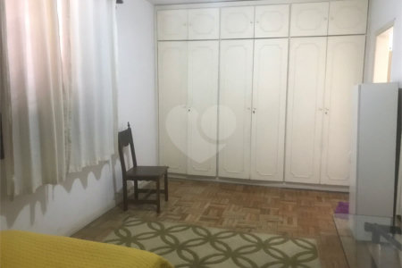 Casa à venda com 3 quartos em Vila Hamburguesa, São Paulo, SP