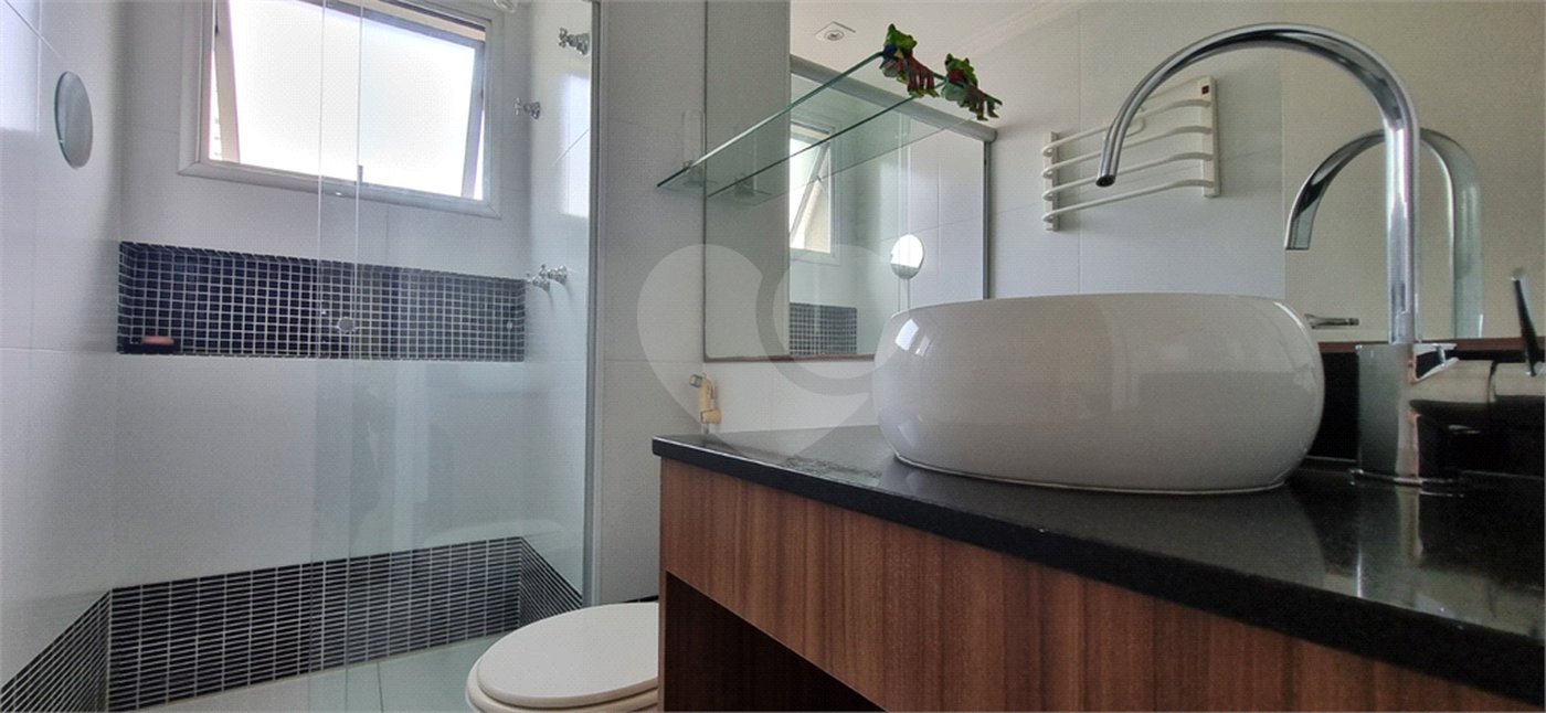 Apartamento à venda com 3 suítes em Jardim Londrina, São Paulo, SP