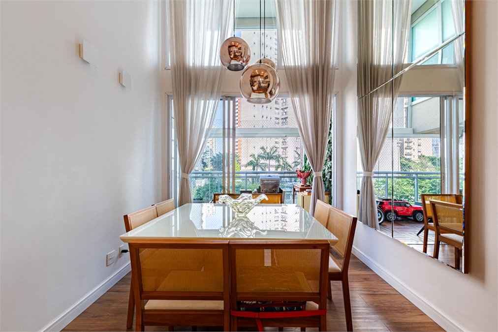 Apartamento à venda com 3 suítes em Jardim Fonte do Morumbi, São Paulo, SP