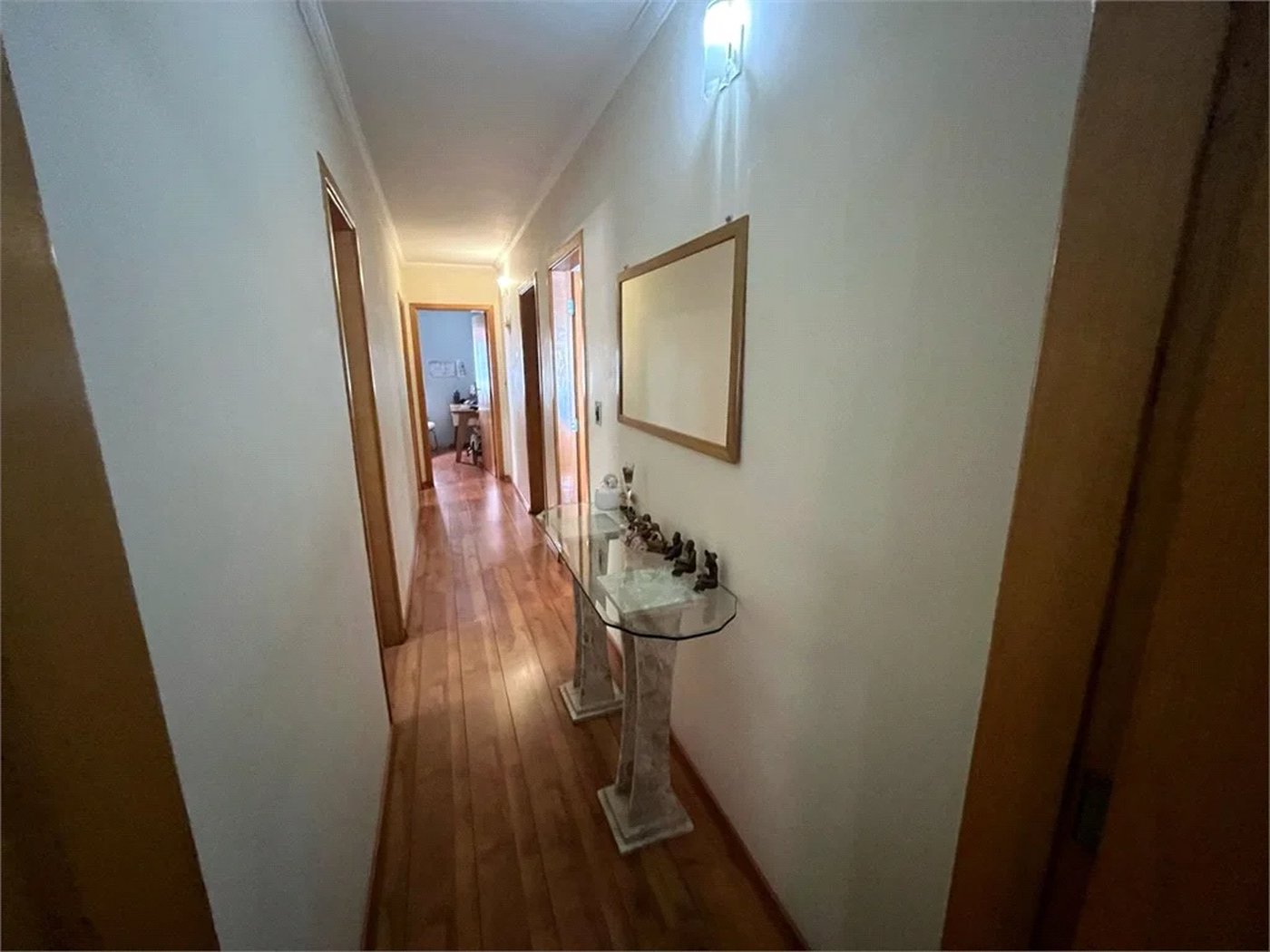 Casa à venda com 3 quartos, sendo 1 suíte,  em Jardim Casablanca, São Paulo, SP