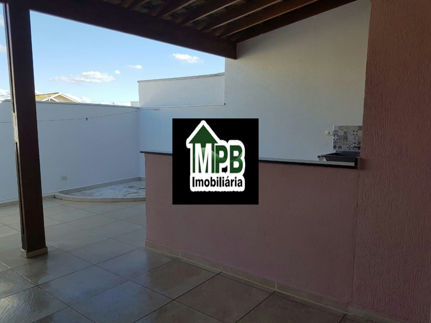 Sobrado à venda com 3 quartos, sendo 1 suíte, no condomínio Horto 3, Sorocaba - SP