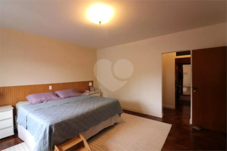 Sobrado à venda com 3 quartos, sendo 1 suíte, em Assunção, São Bernardo do Campo, SP