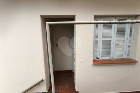 Sobrado à venda com 5 quartos, sendo 1 suíte, em Jardim Trussardi, São Paulo, SP