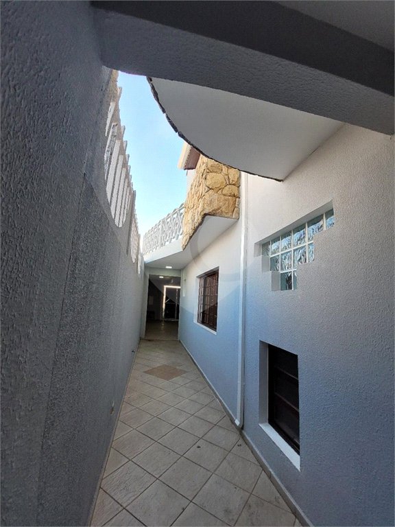 Sobrado à venda com 3 quartos, sendo 1 suíte,  em Jardim Ana Rosa, Suzano, SP