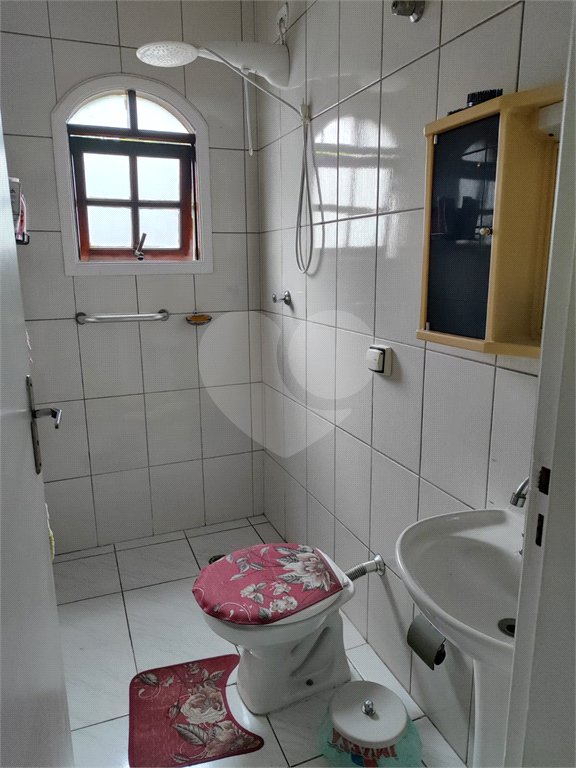 Casa à venda com 4 quartos, sendo 1 suíte, em Jardim Leila, Guarulhos, SP